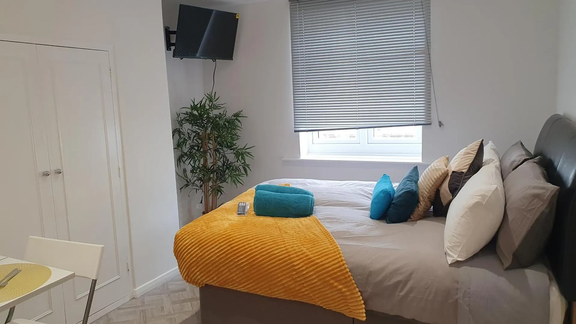 Cosy Seafront Luxury Studio Apartment Flat Brighton & Hove Aa